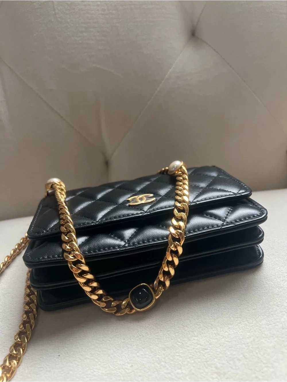 NEW🔥Chanel Pearl Wallet on Chain Crossbody